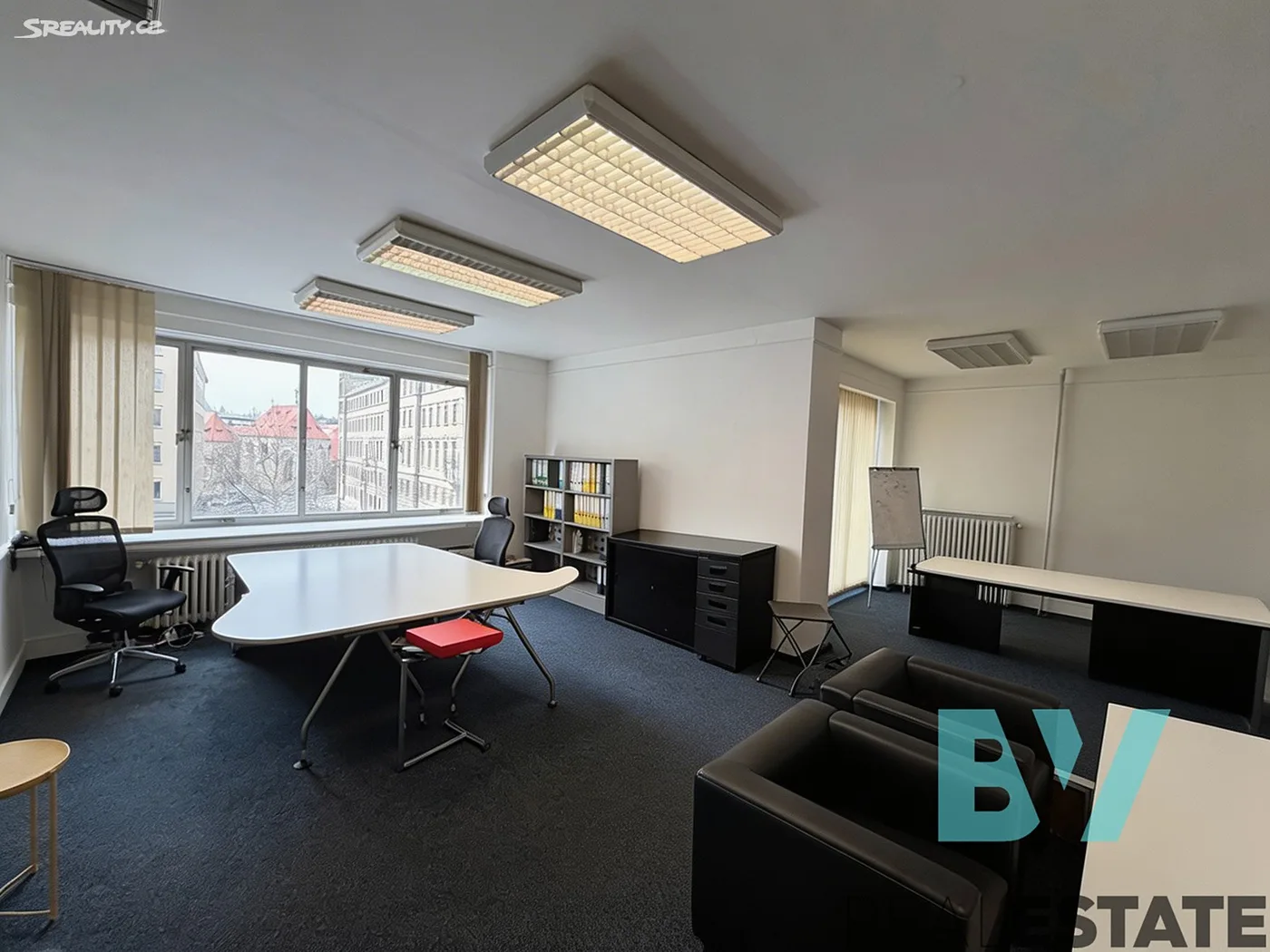 Pronájem kanceláře 52 m² — foto 2