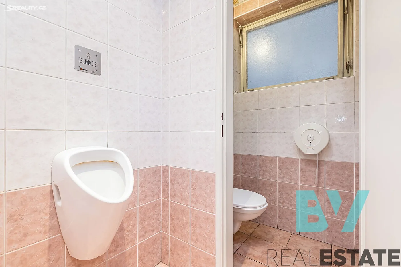 Pronájem kanceláře 52 m² — foto 8