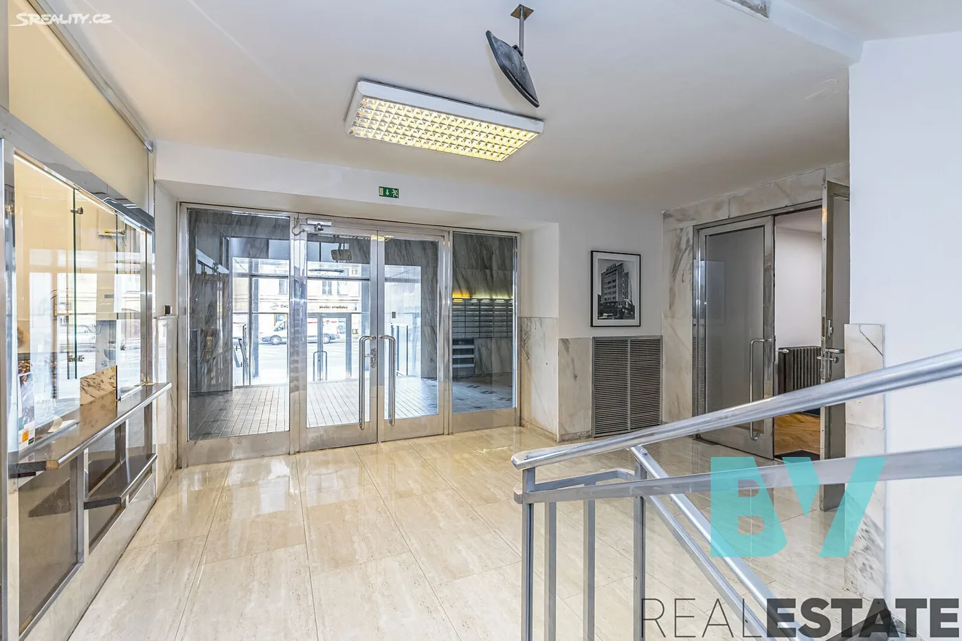 Pronájem kanceláře 52 m² — foto 9