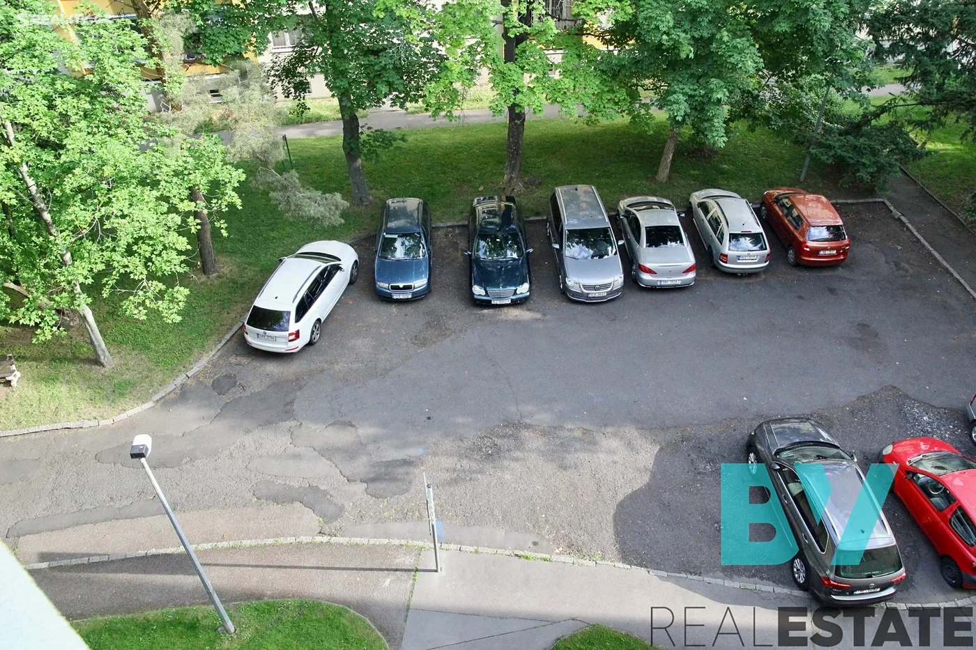 Pronájem bytu 2+1 53 m² — foto 13