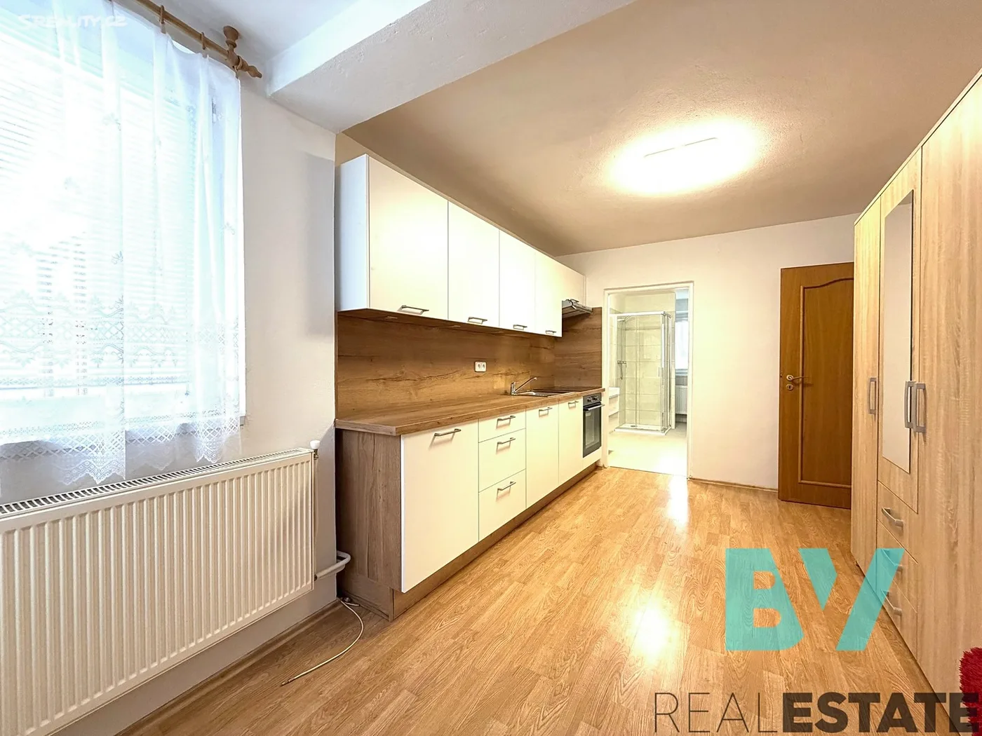 Pronájem bytu 1+1 41 m² (Jednopodlažní) — foto 2