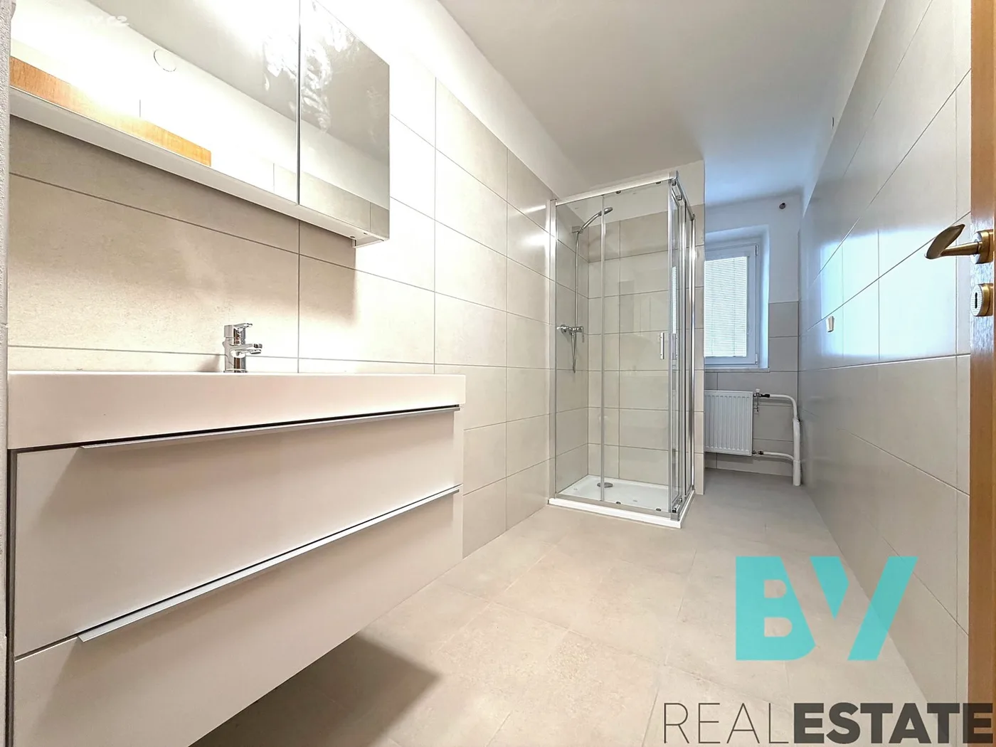 Pronájem bytu 1+1 41 m² (Jednopodlažní) — foto 3