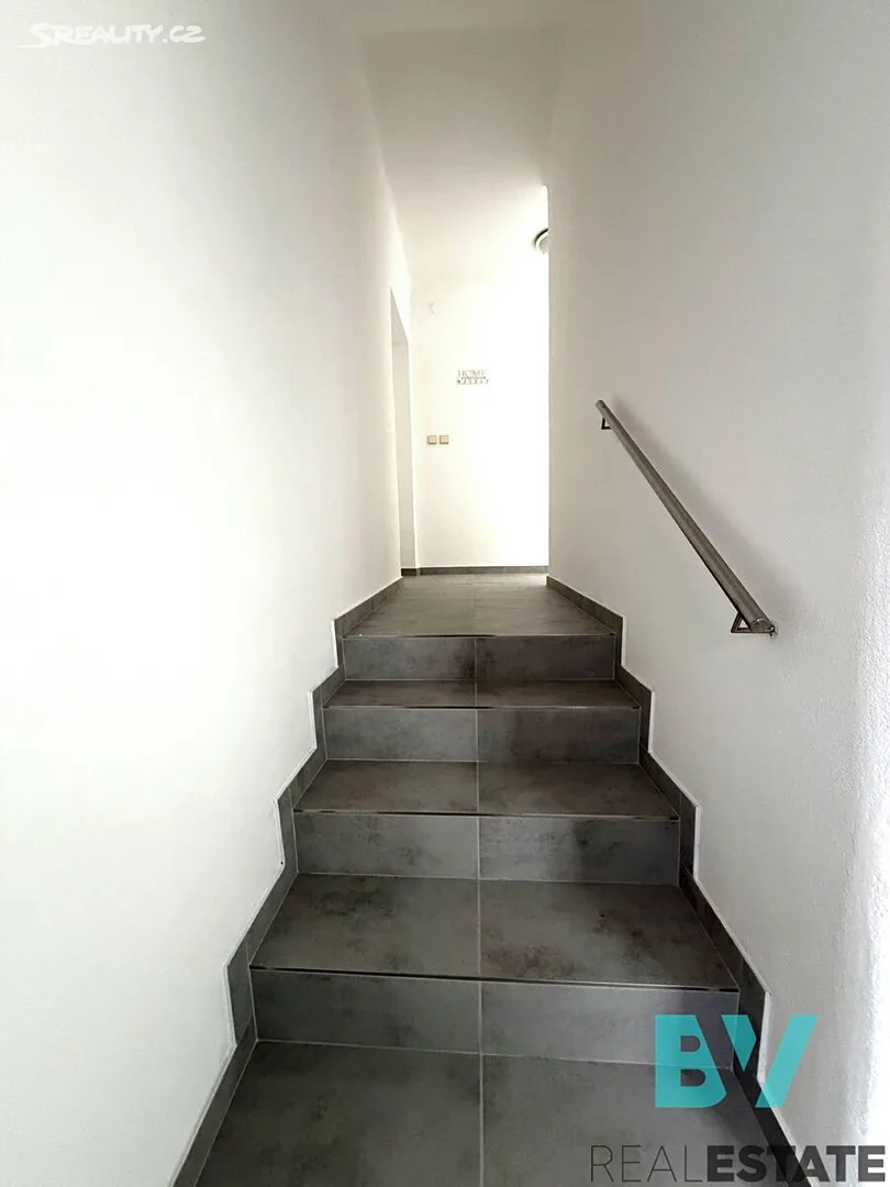 Pronájem bytu 1+1 41 m² (Jednopodlažní) — foto 9