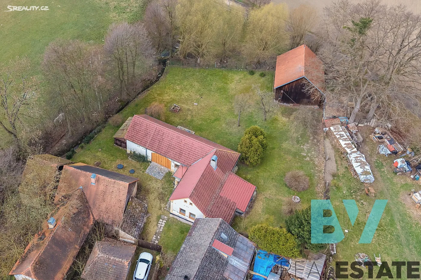 Prodej  chalupy 104 m², pozemek 1 893 m² — foto 1