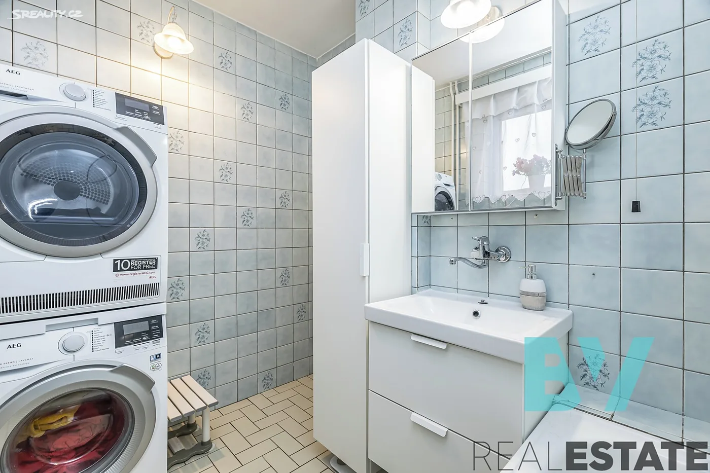 Prodej  rodinného domu 308 m², pozemek 731 m² — foto 19