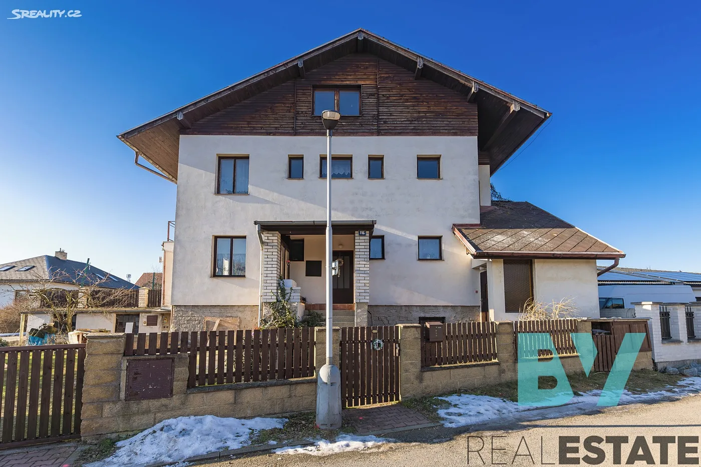 Prodej  rodinného domu 308 m², pozemek 731 m² — foto 3