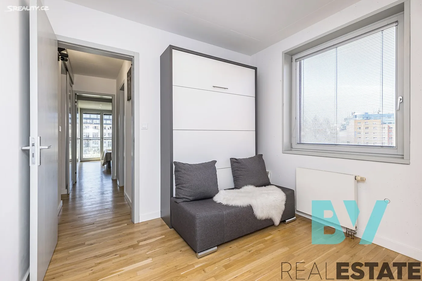 Pronájem bytu 3+kk 81 m² — foto 11