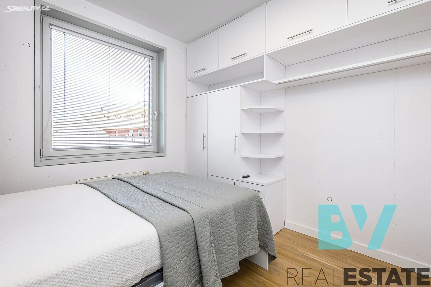 Pronájem bytu 3+kk 81 m² — foto 13