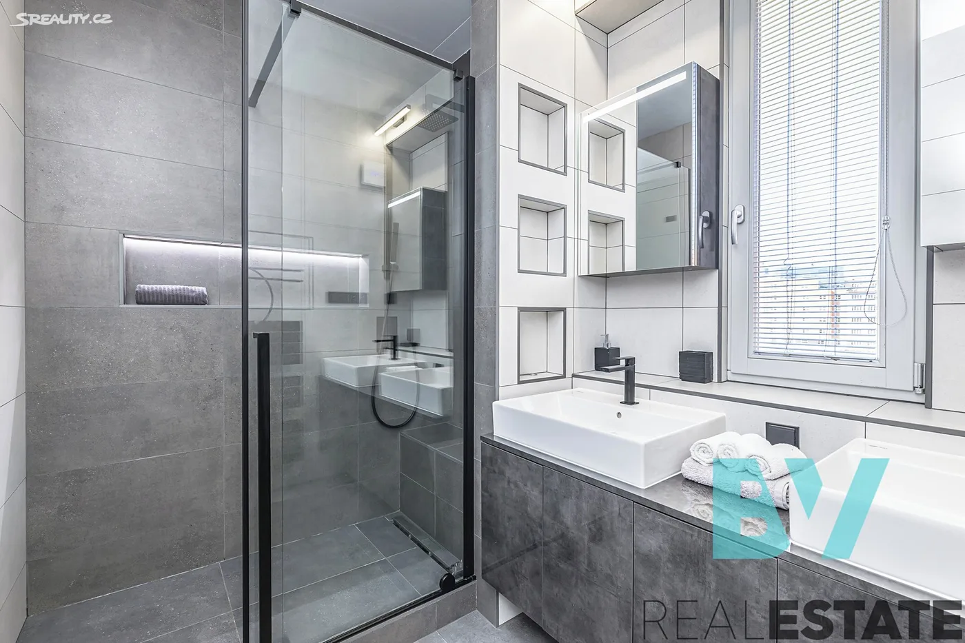 Pronájem bytu 3+kk 81 m² — foto 15