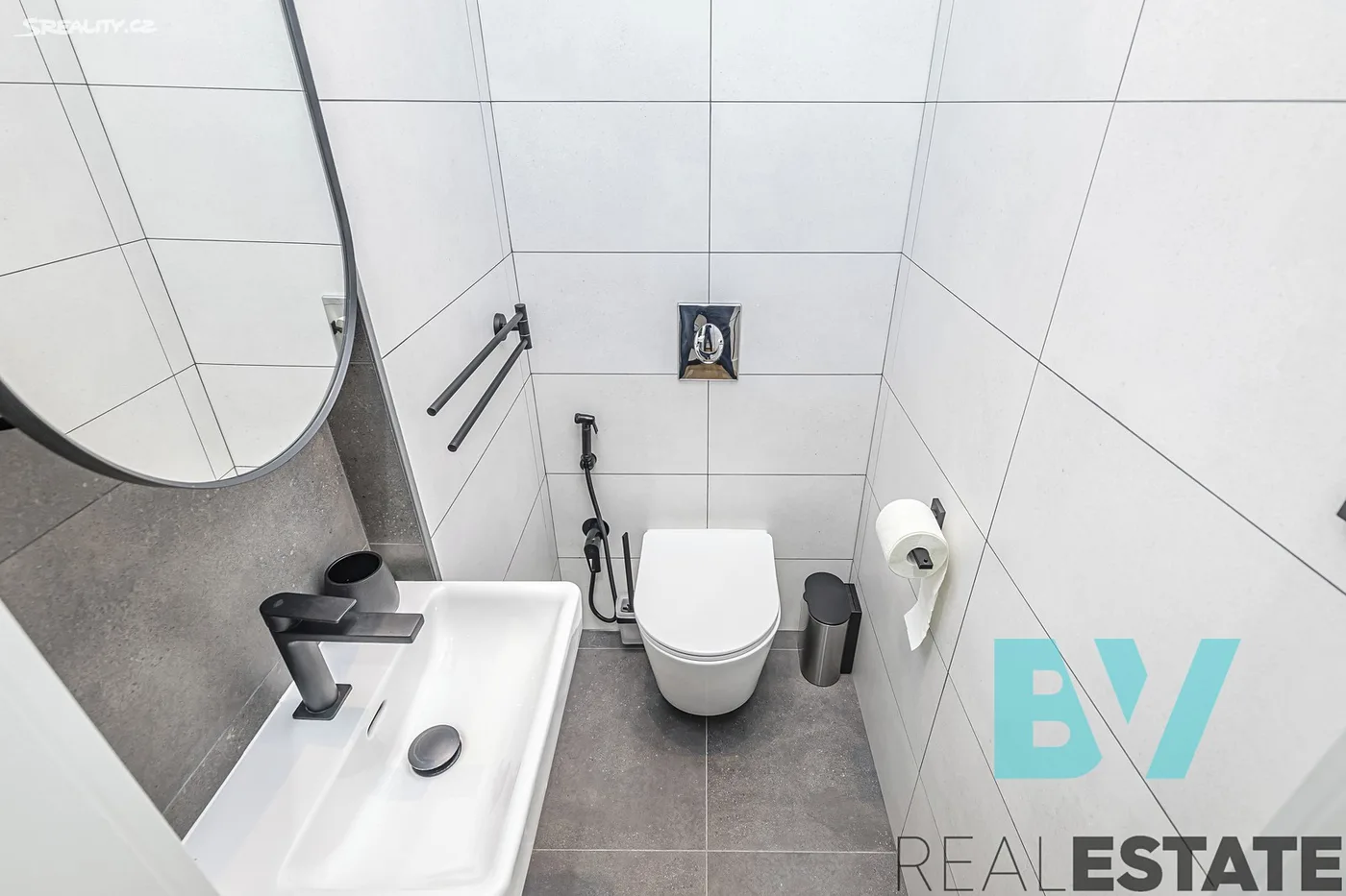 Pronájem bytu 3+kk 81 m² — foto 17