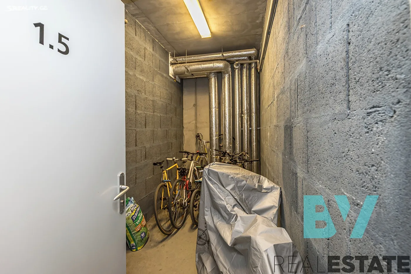 Pronájem bytu 3+kk 81 m² — foto 28