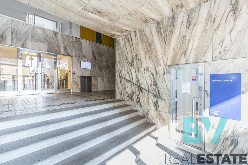 Pronájem kanceláře, 32 m² — foto 8