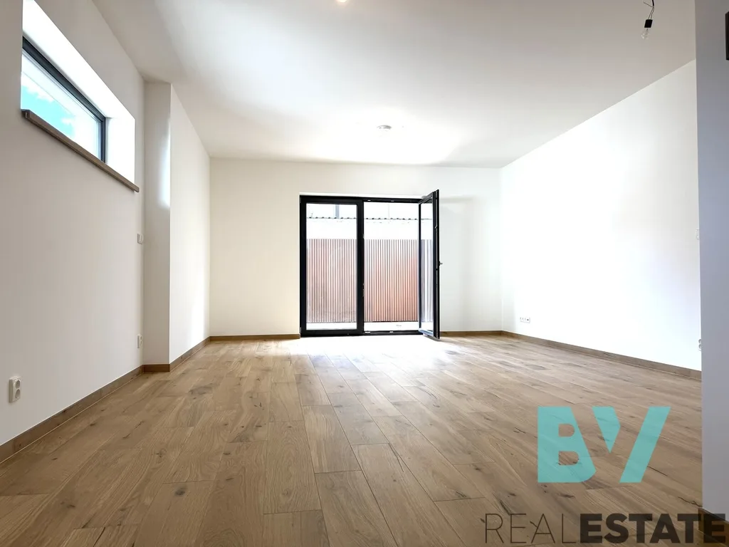 Prodej bytu, 2+1, 67 m² — foto 3