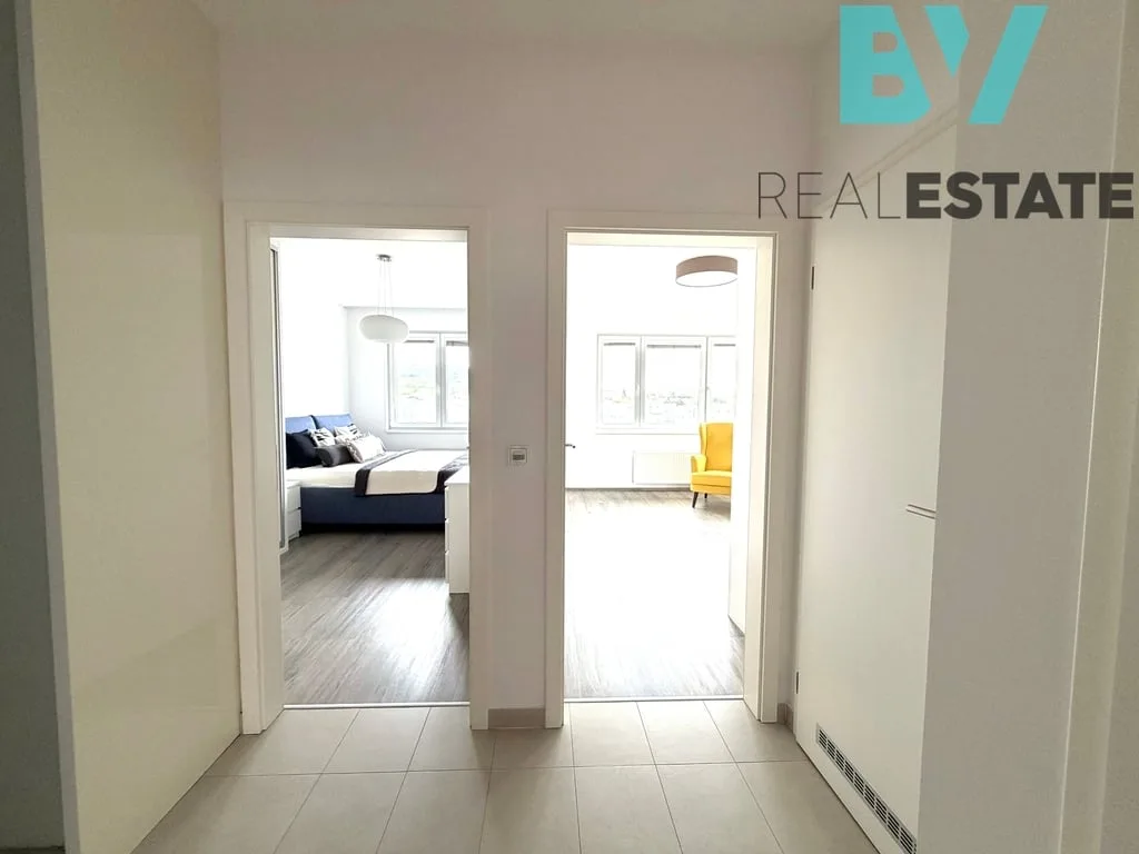 Pronájem bytu, 3+kk, 82 m² — foto 13