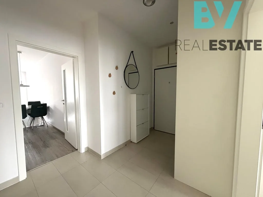 Pronájem bytu, 3+kk, 82 m² — foto 17