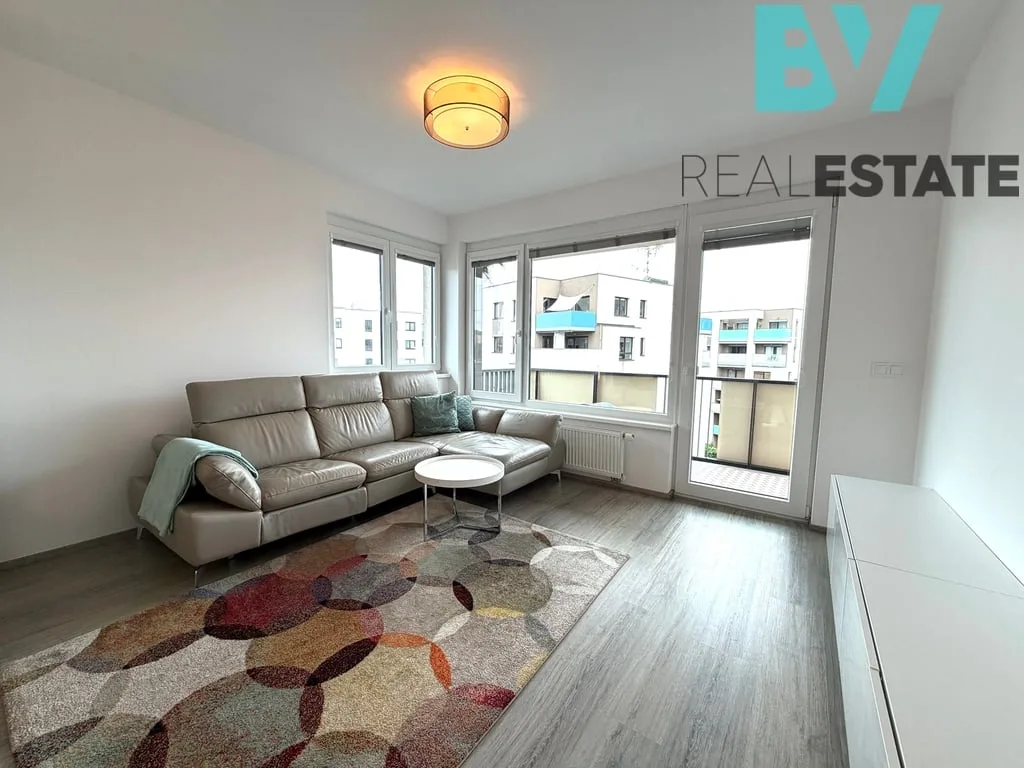 Pronájem bytu, 3+kk, 82 m² — foto 4