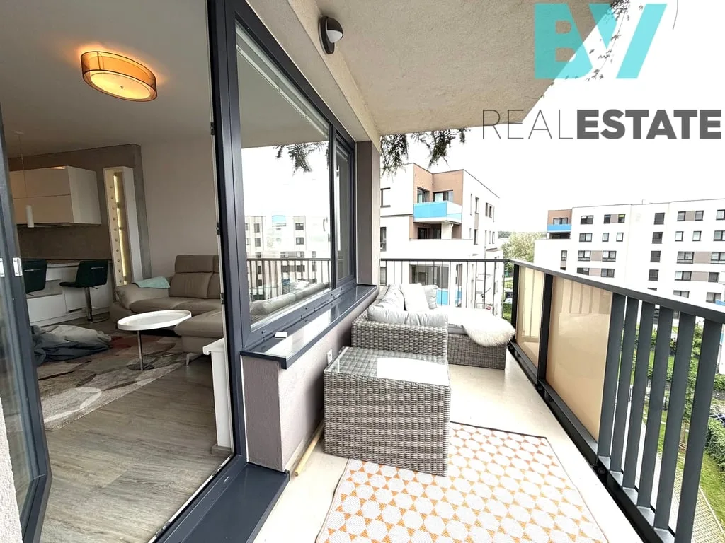 Pronájem bytu, 3+kk, 82 m² — foto 5