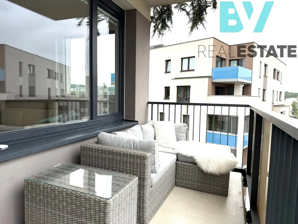 Pronájem bytu, 3+kk, 82 m² — foto 7