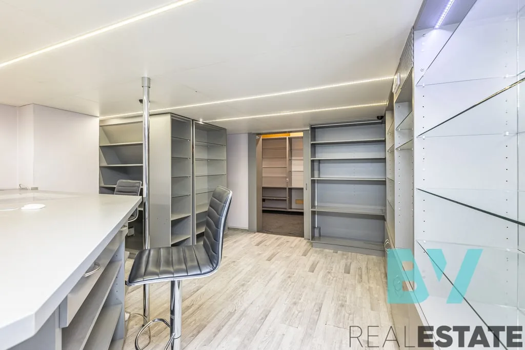 Pronájem obchodní prostory, 47 m² — foto 2