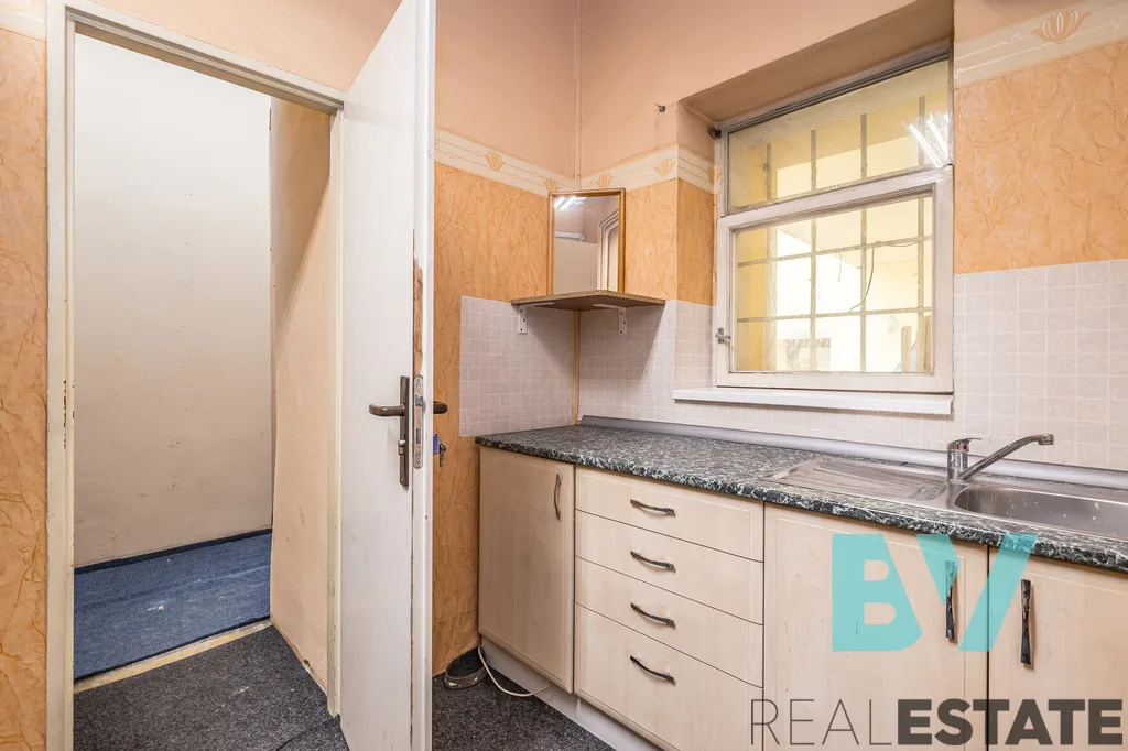 Pronájem obchodní prostory, 47 m² — foto 8