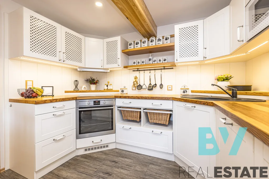 Prodej domu/vily, 186 m² — foto 2