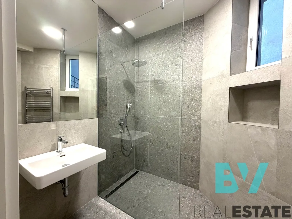 Pronájem bytu, 2+kk, 50 m² — foto 5