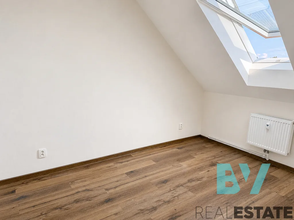 Pronájem bytu, 2+kk, 35 m² — foto 5