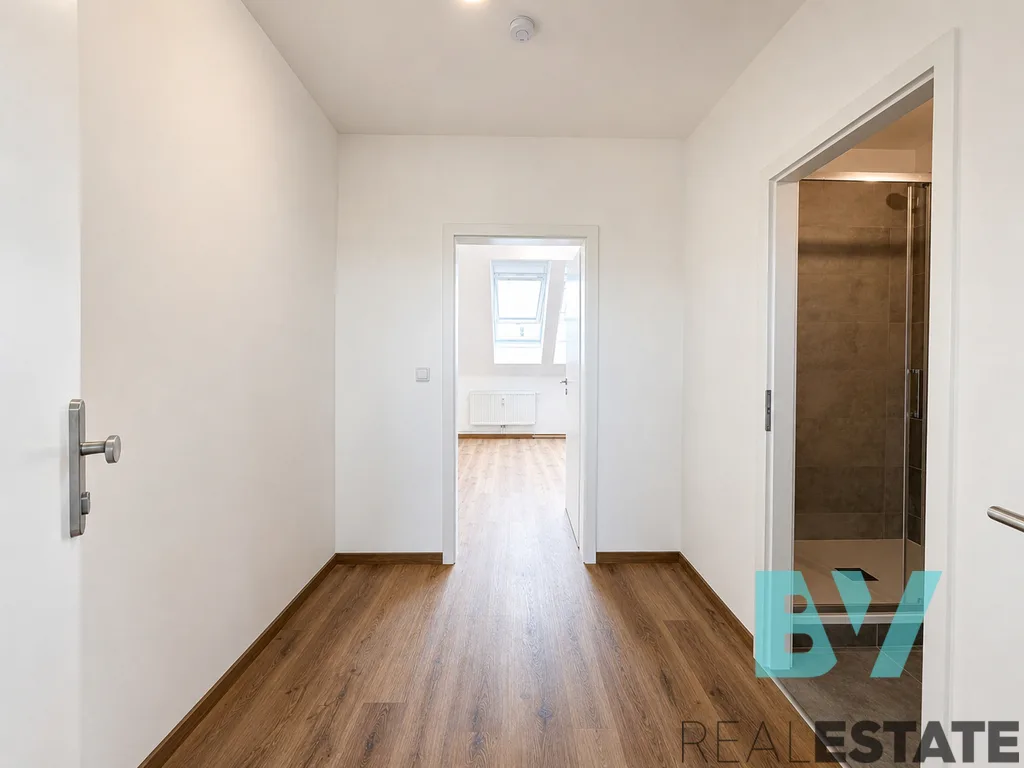 Pronájem bytu, 2+kk, 35 m² — foto 6