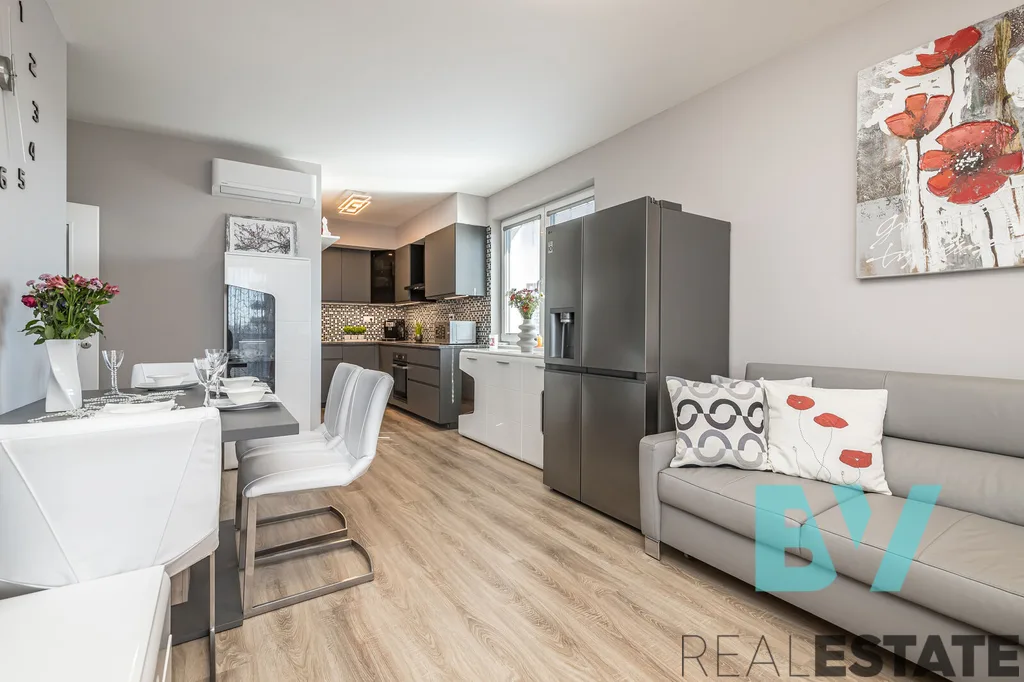 Prodej bytu, 2+kk, 68 m² — foto 2