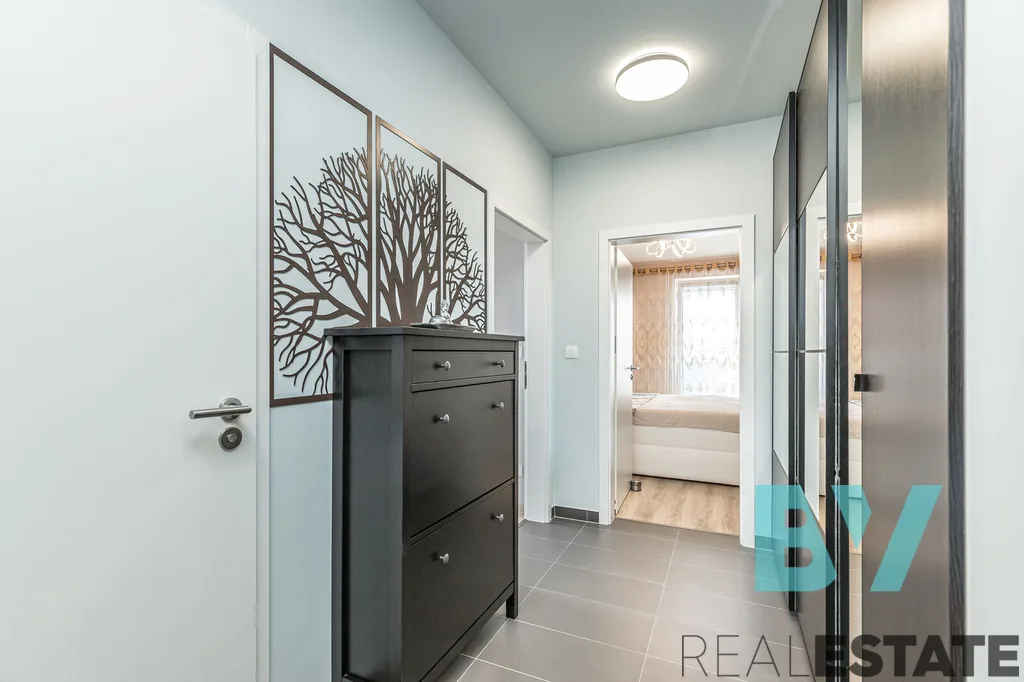 Prodej bytu, 2+kk, 68 m² — foto 14