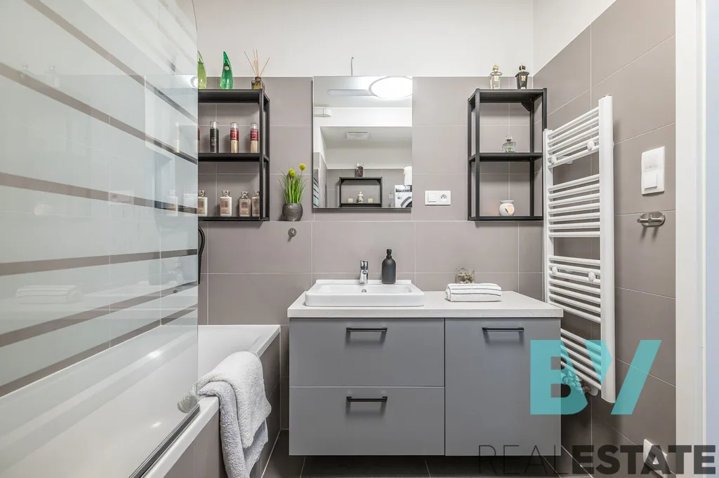 Prodej bytu, 2+kk, 68 m² — foto 16