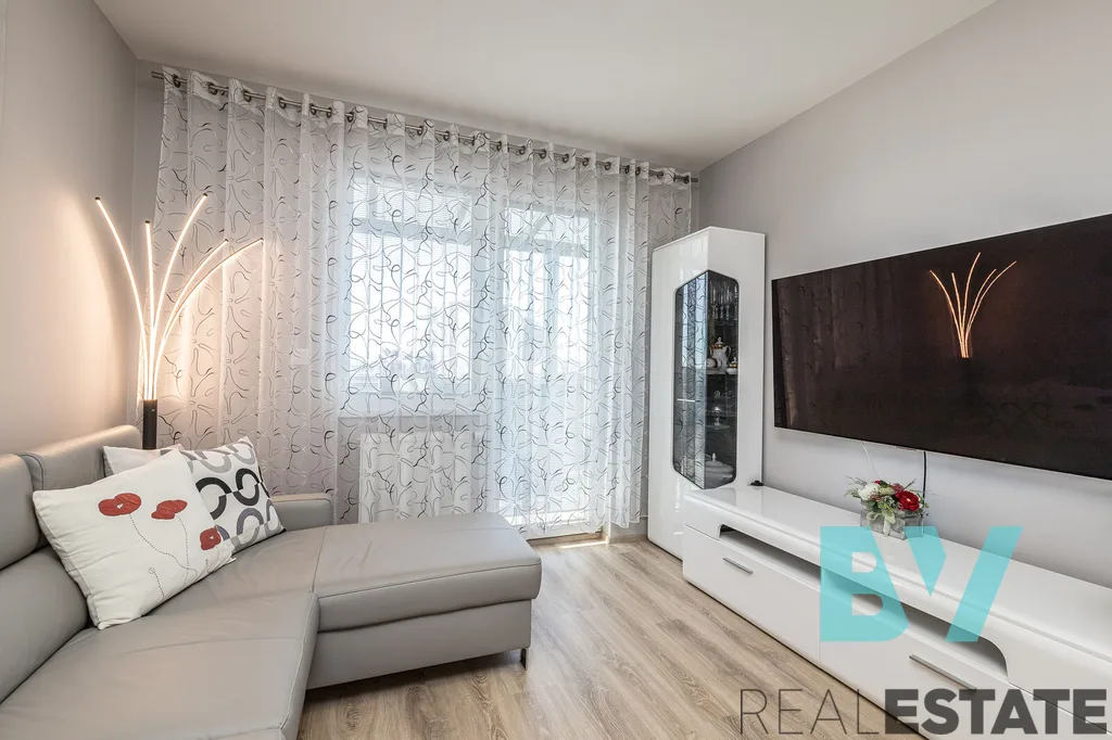 Prodej bytu, 2+kk, 68 m² — foto 4