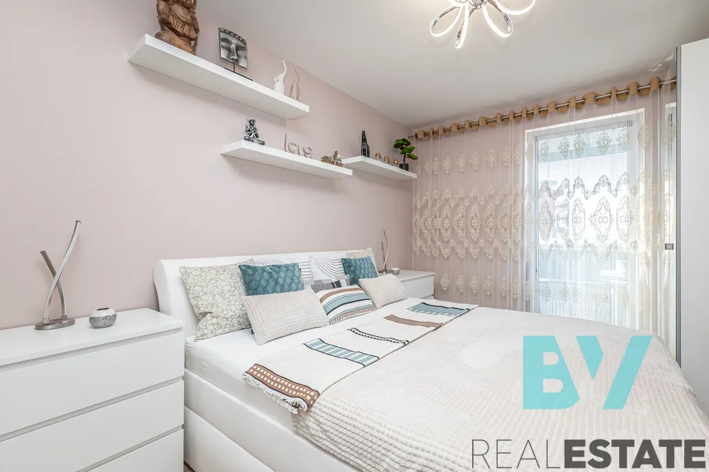 Prodej bytu, 2+kk, 68 m² — foto 9