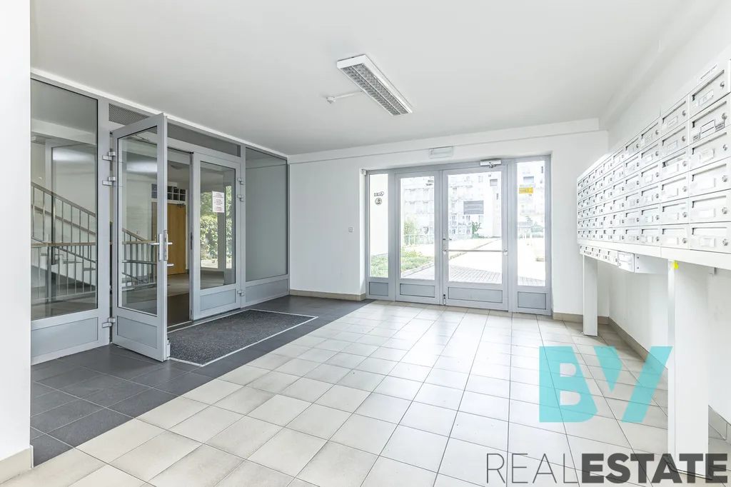 Prodej bytu, 2+kk, 58 m² — foto 17