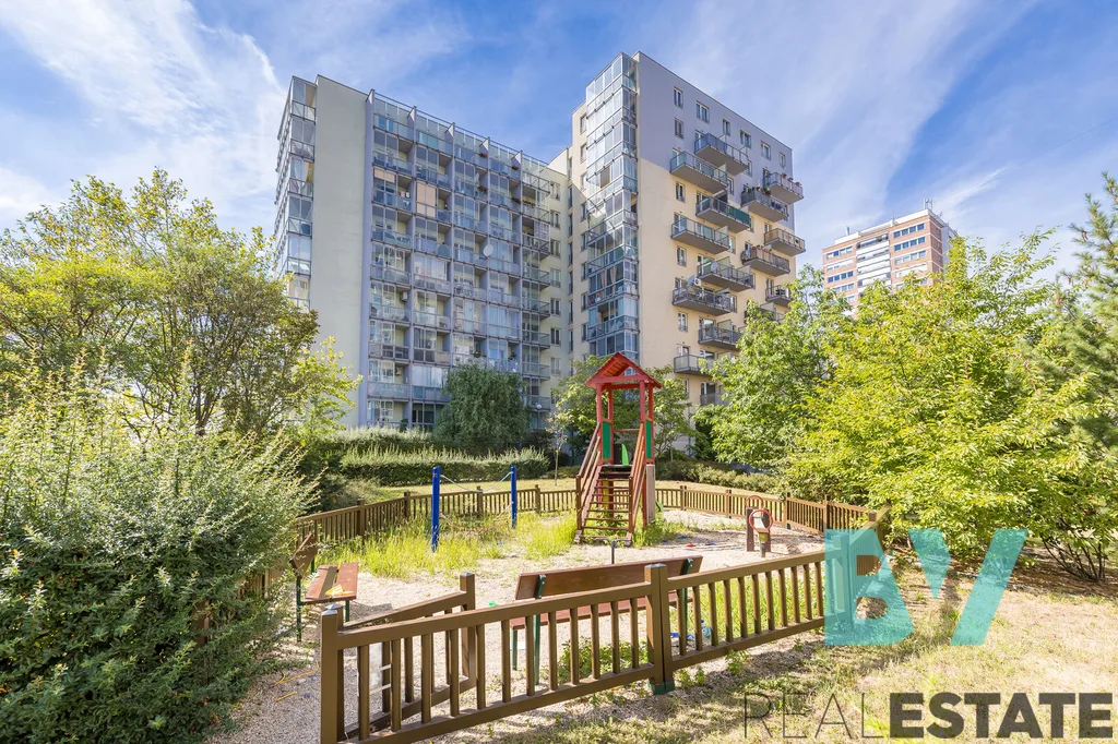 Prodej bytu, 2+kk, 58 m² — foto 24