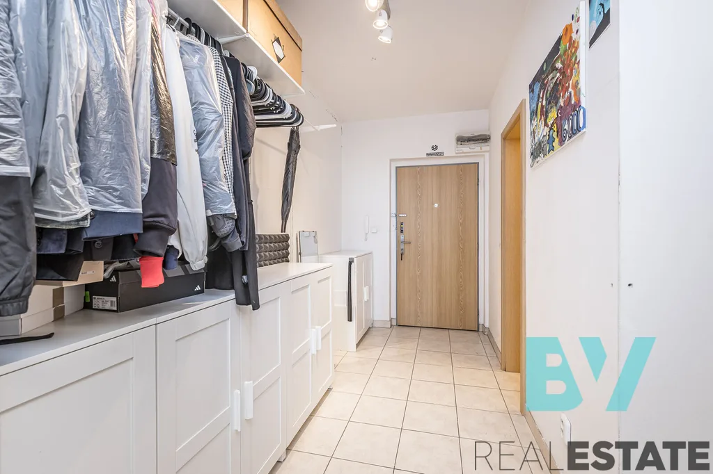 Prodej bytu, 2+kk, 58 m² — foto 8