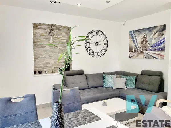 Pronájem domu/vily, 172 m²